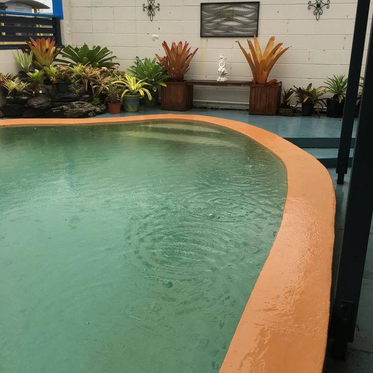 Black Marlin Motel 이니스페일 외부 사진