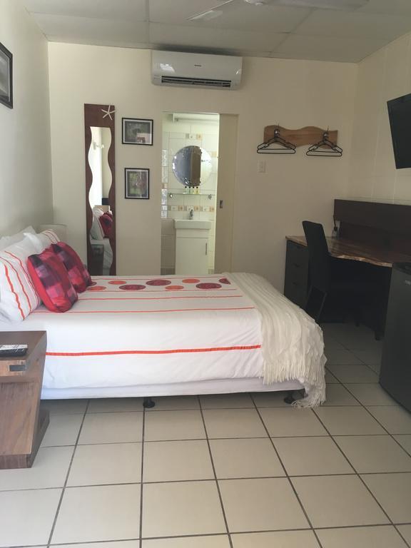 Black Marlin Motel 이니스페일 외부 사진