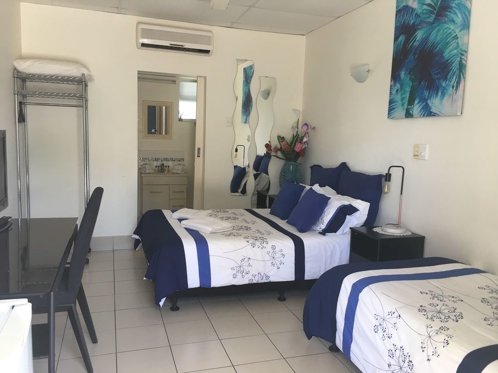 Black Marlin Motel 이니스페일 외부 사진